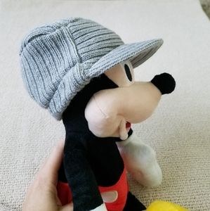 Cute gray knit hat size 0-6mos.